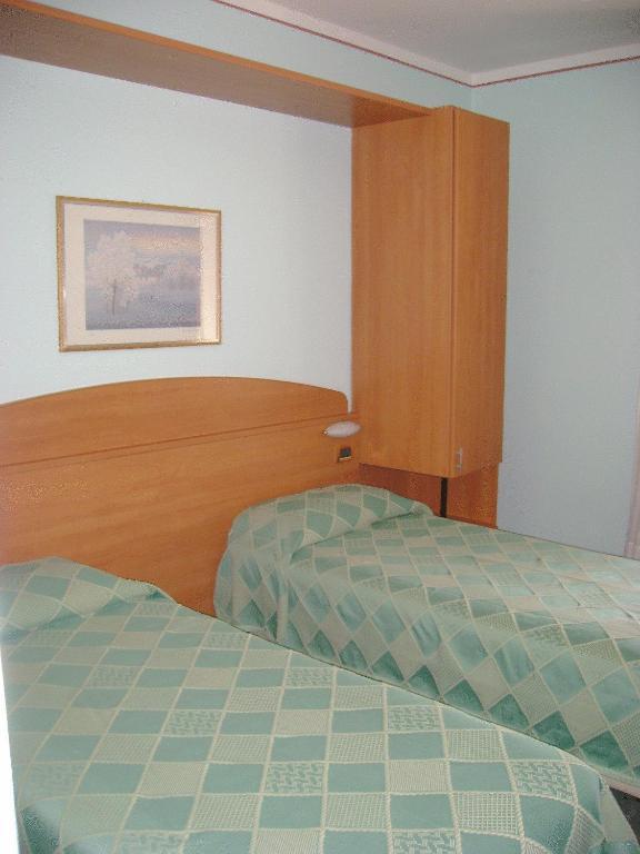 Hotel Ezzelino San Zenone Exterior photo